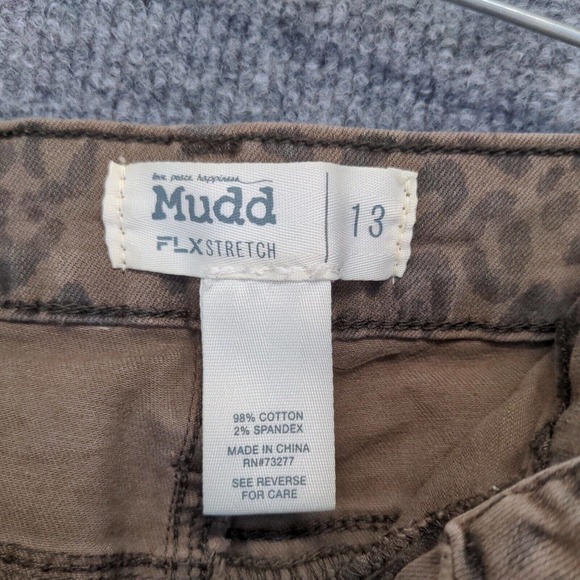 Mudd Flex Stretch Womens Jean Shorts Brown Leopard Pattern Size 13 Pockets - Picture 11 of 11